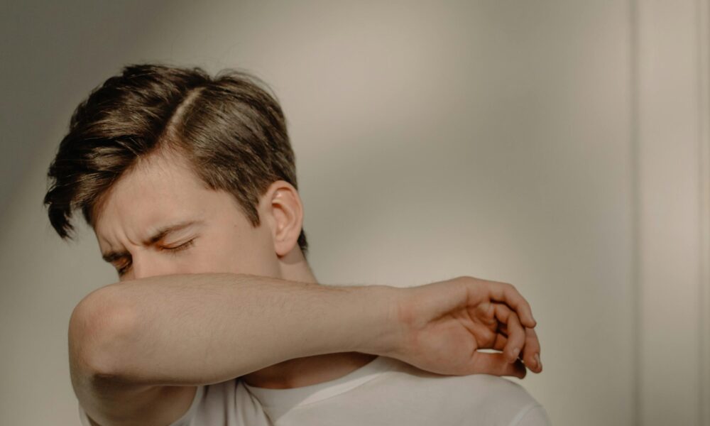 Dry cough and Itching in throat